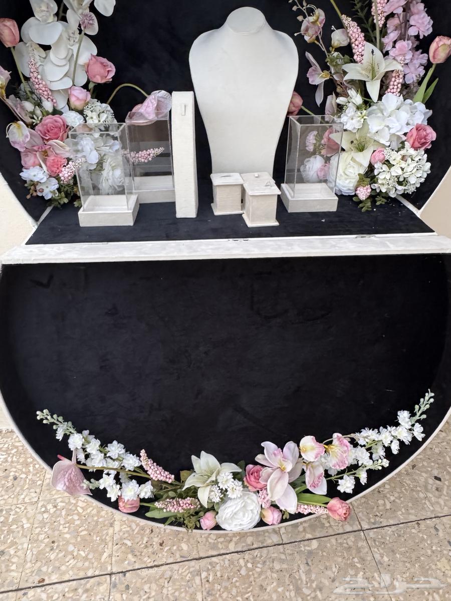 عربية ملكة عربية عقد قرآن جديده ونظيفه وبشكل حديث بسعر 45064394745060610111