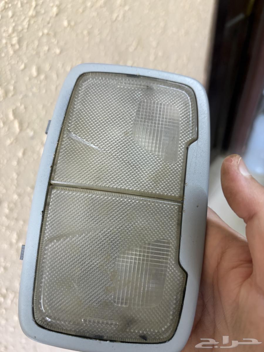 لمبات سقف سوناتا 1164551933645058111