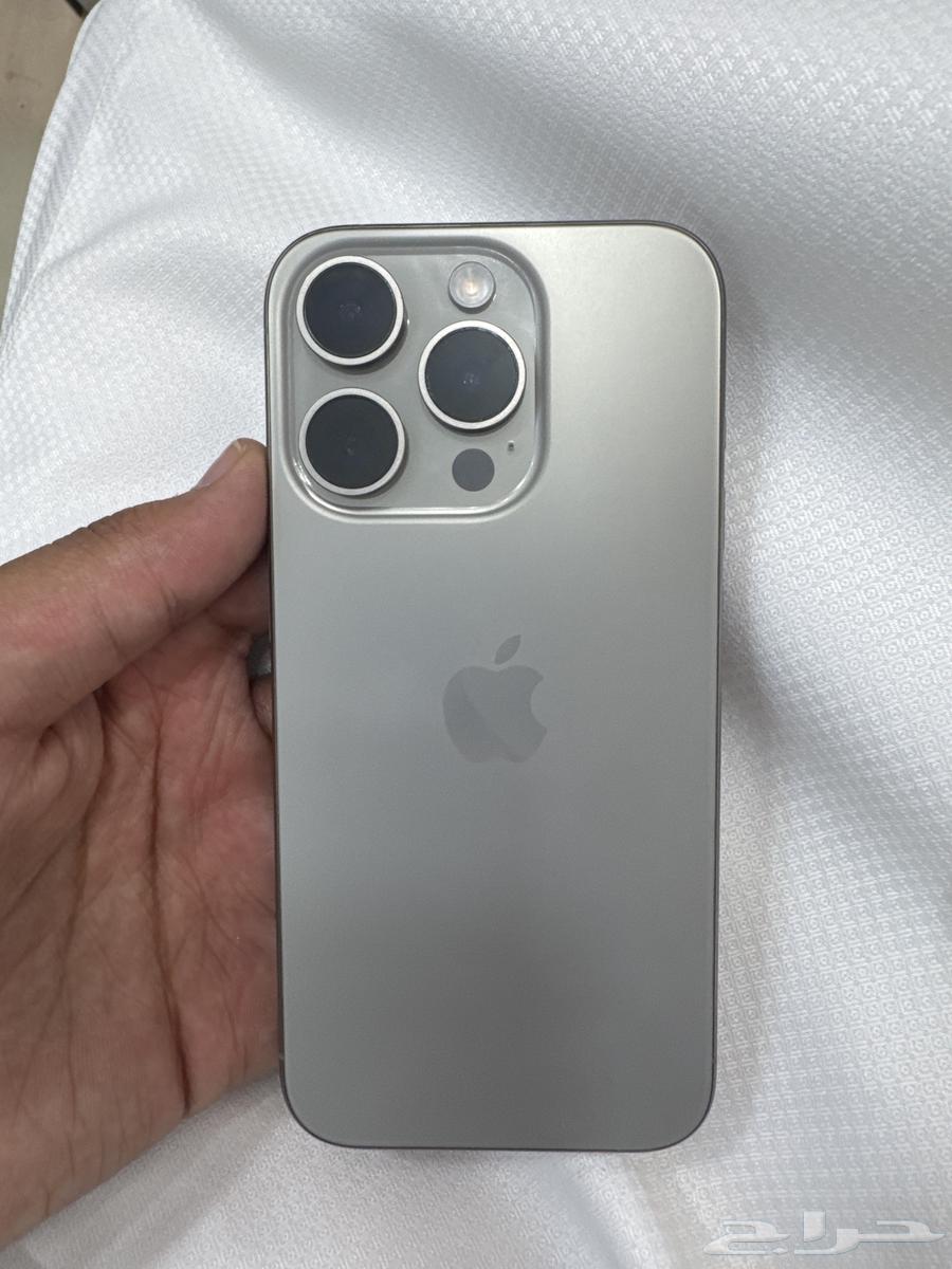 15 برو للبيع 128 قيقا مو مفتوح نظيف جدا64401035996290110