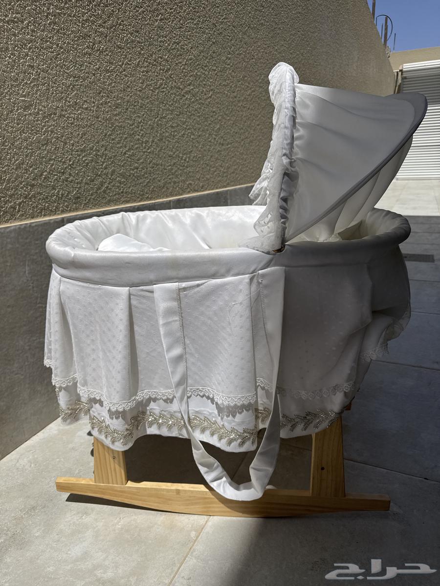 كرسي مواليد نظيف64396936095873110