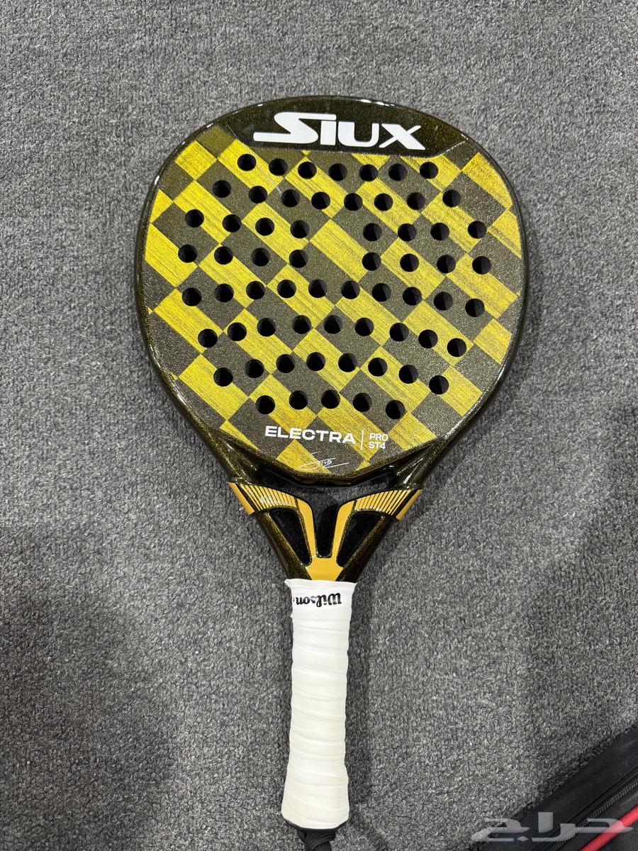 مضرب زيوكس 202564399926414851111