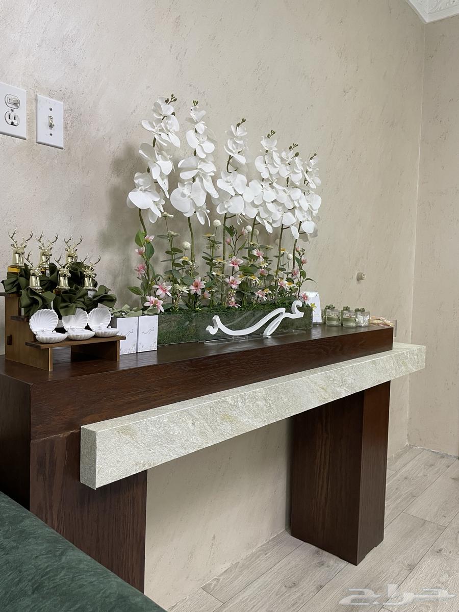 Reception table - Console - Reception entrance64394937495298112