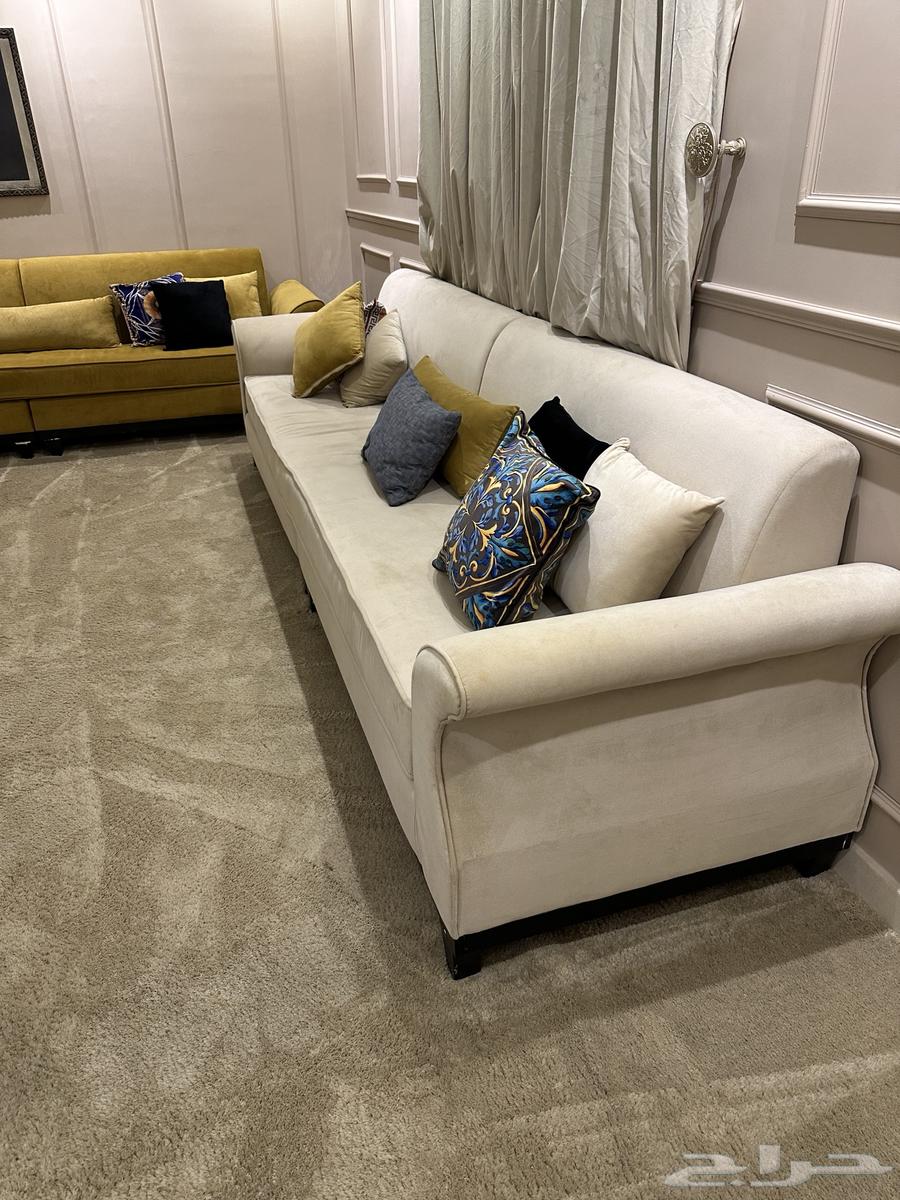 كنب بحاله نظيفة جدا64398589444225110