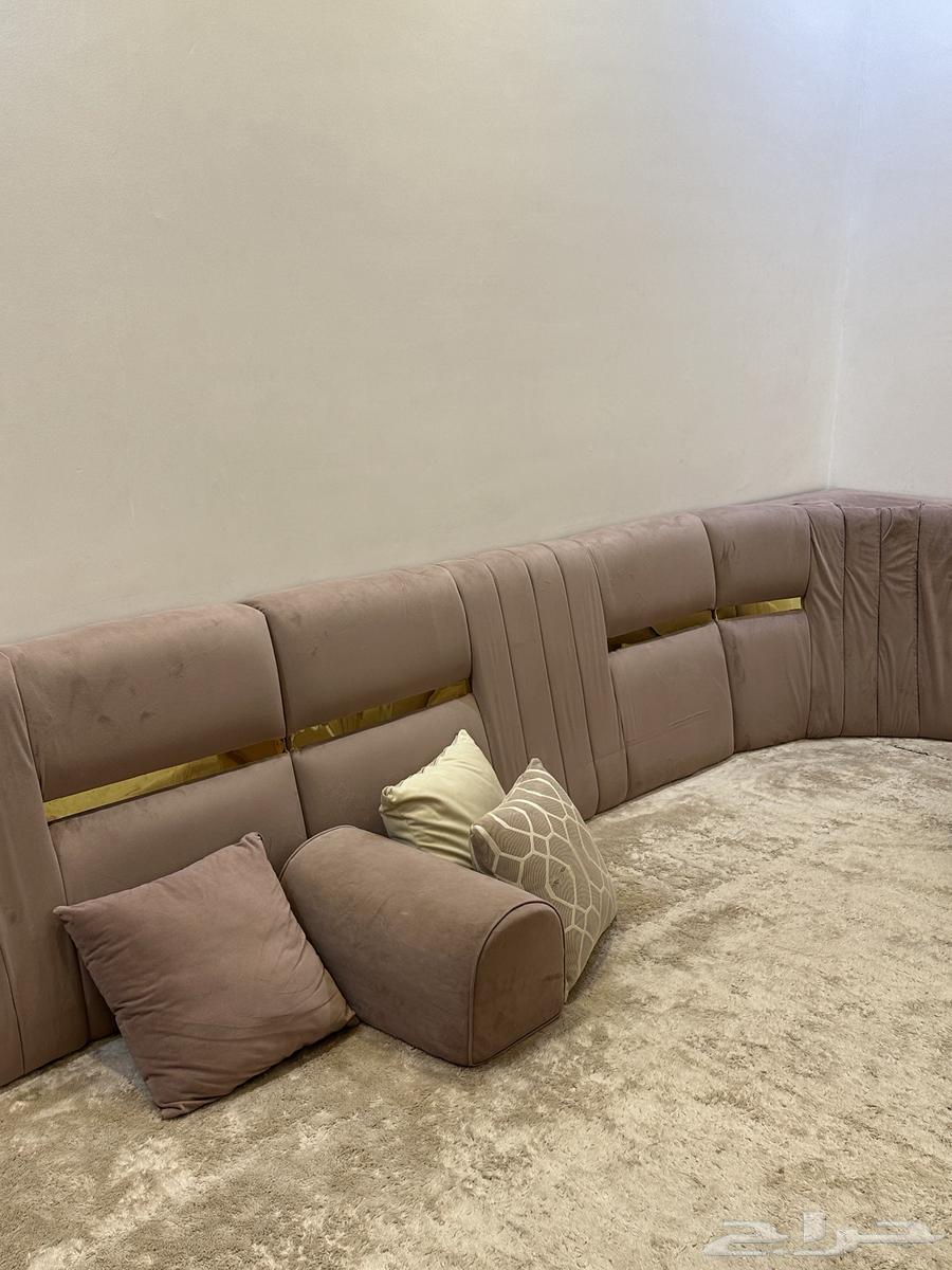 Bed with curtain64400674910339111