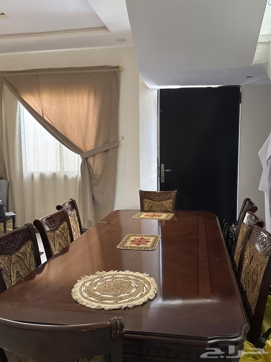 طاولة طعام من 8 كراسي64398548328578110