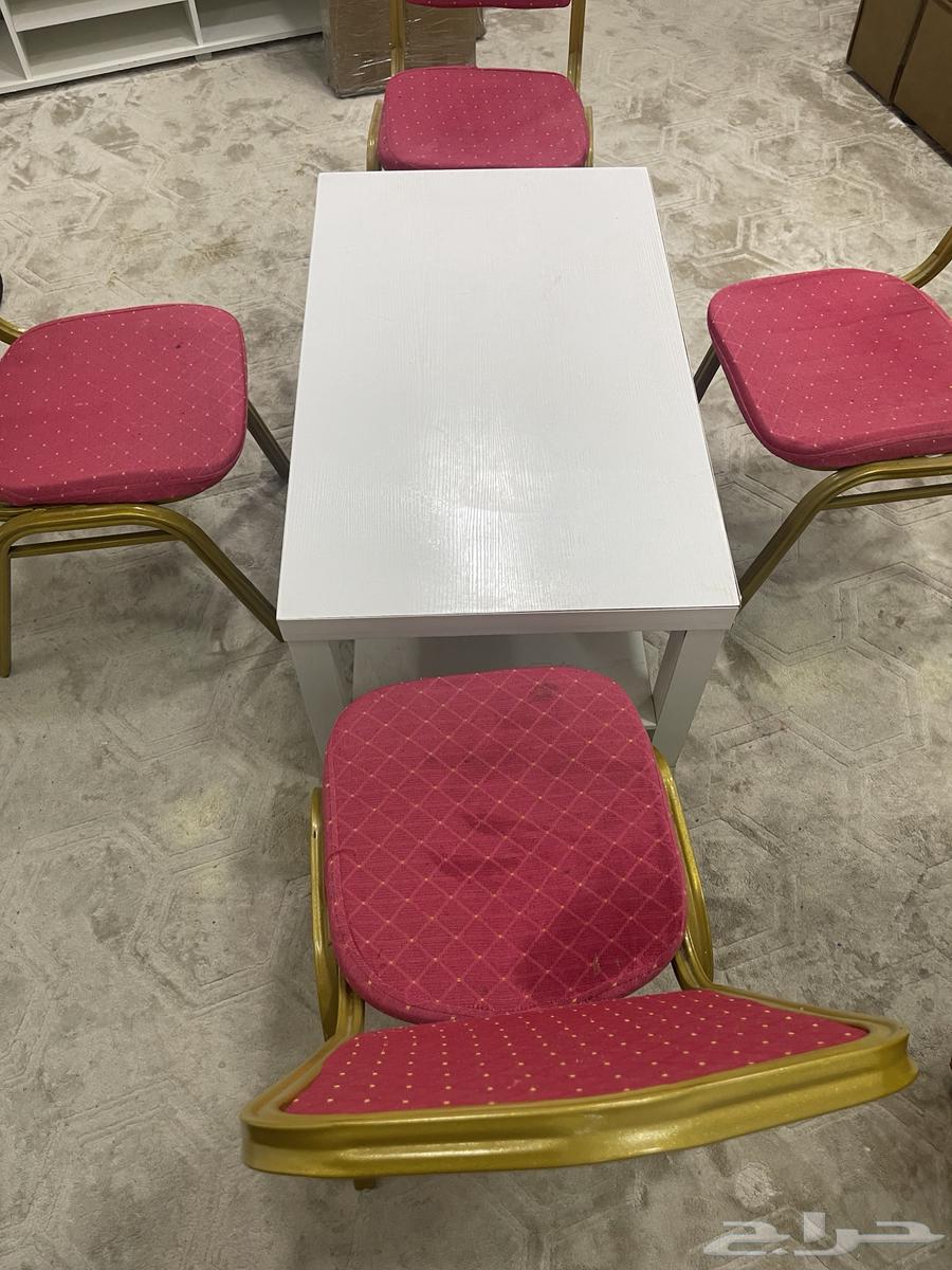 كراسي للبيع مع طاولة مجانا64399216443393113
