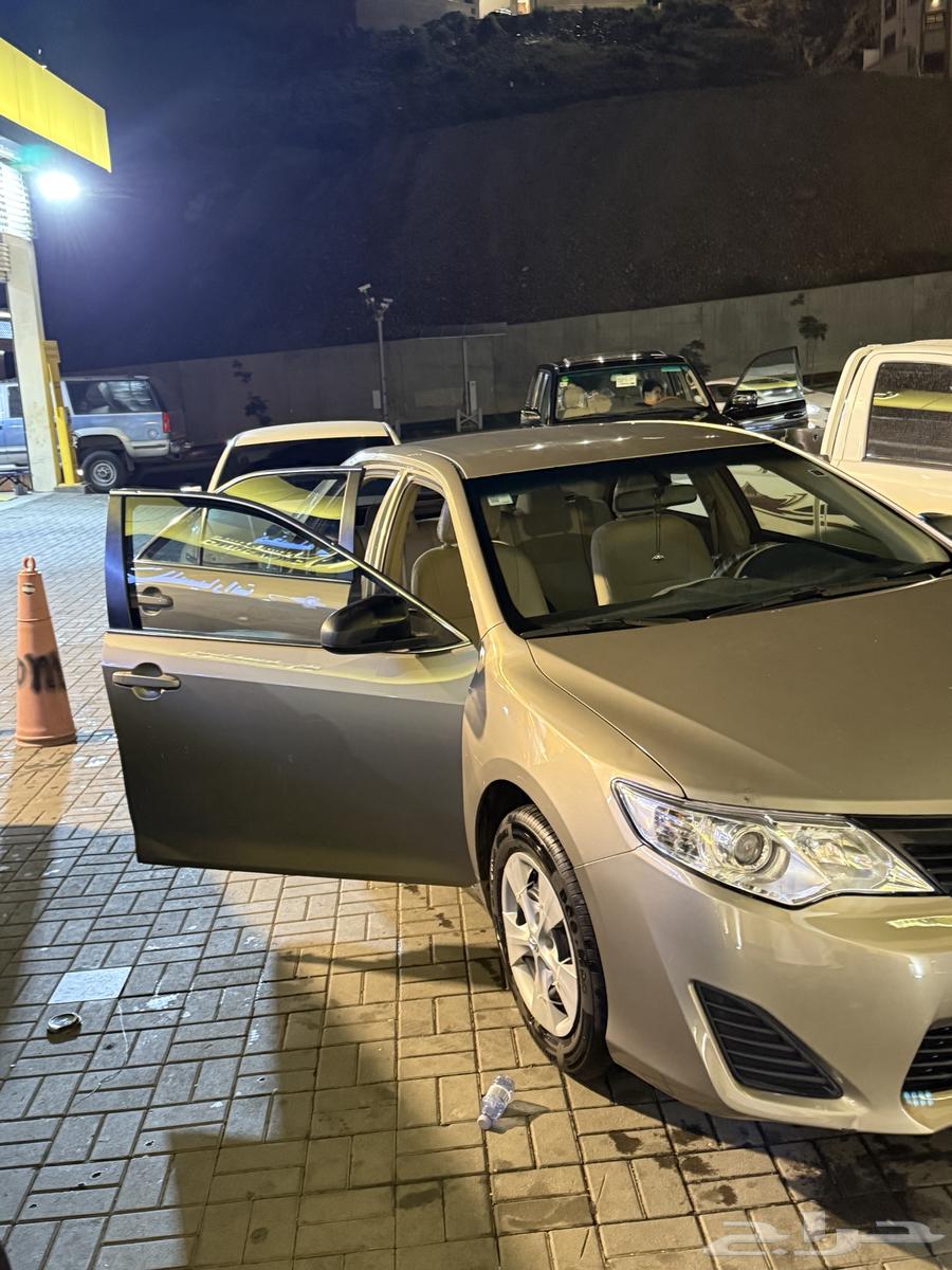 كامري 2012 GL اللون ذهبي الموتر شرط مجدد بالكامل الممشئ 50064539216704387110