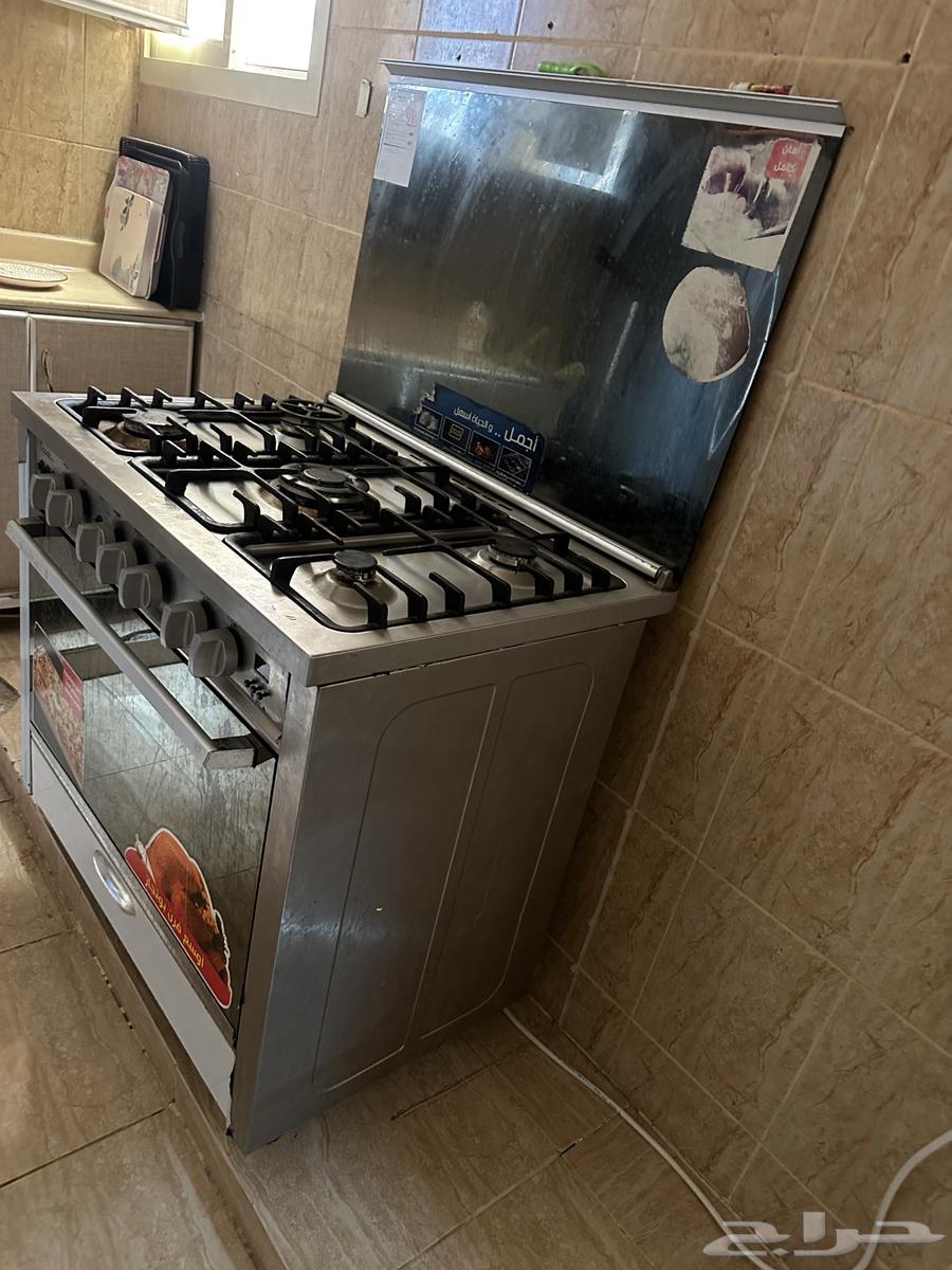 للبيع فرن حجم كبير 5 عيون أخو الحديد64396893956097111