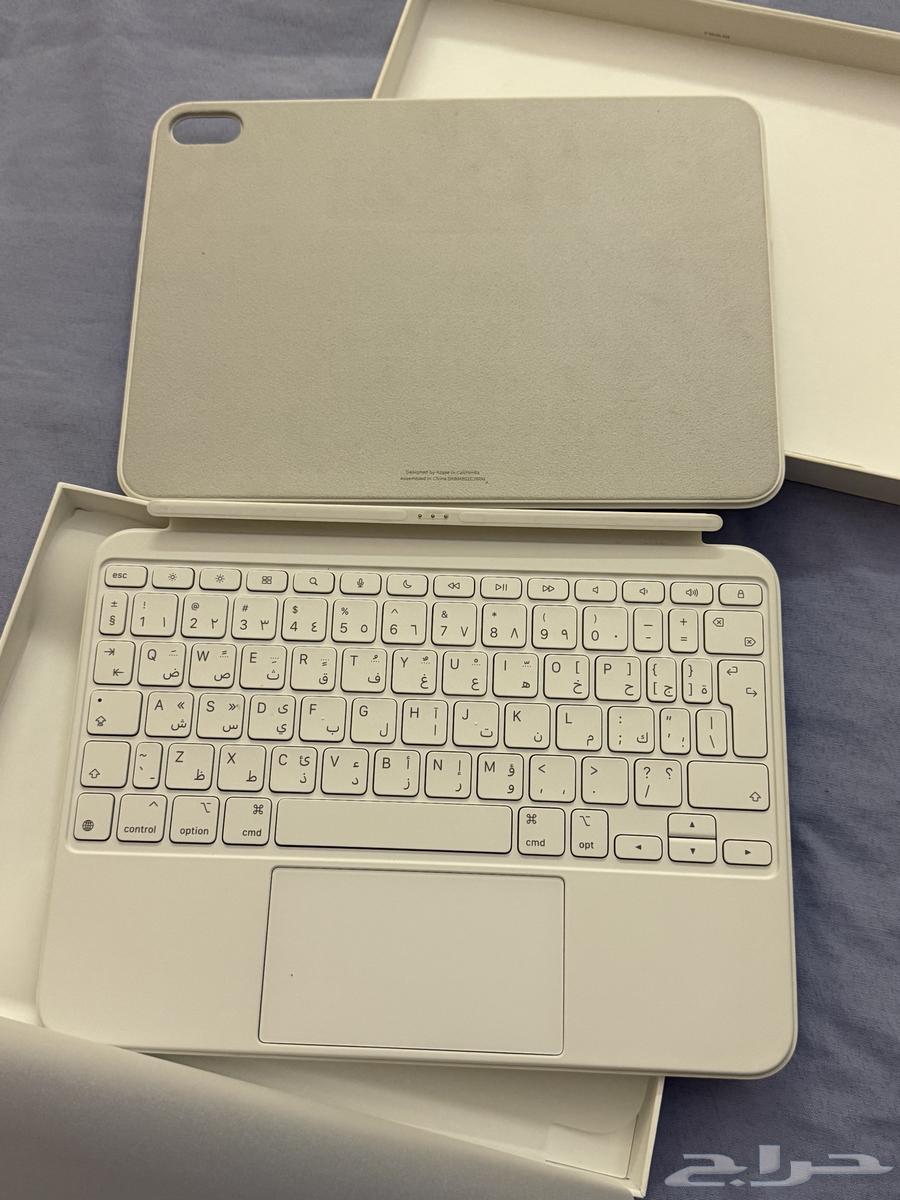 Apple iPad 10th Generation Keyboard64396838847875111