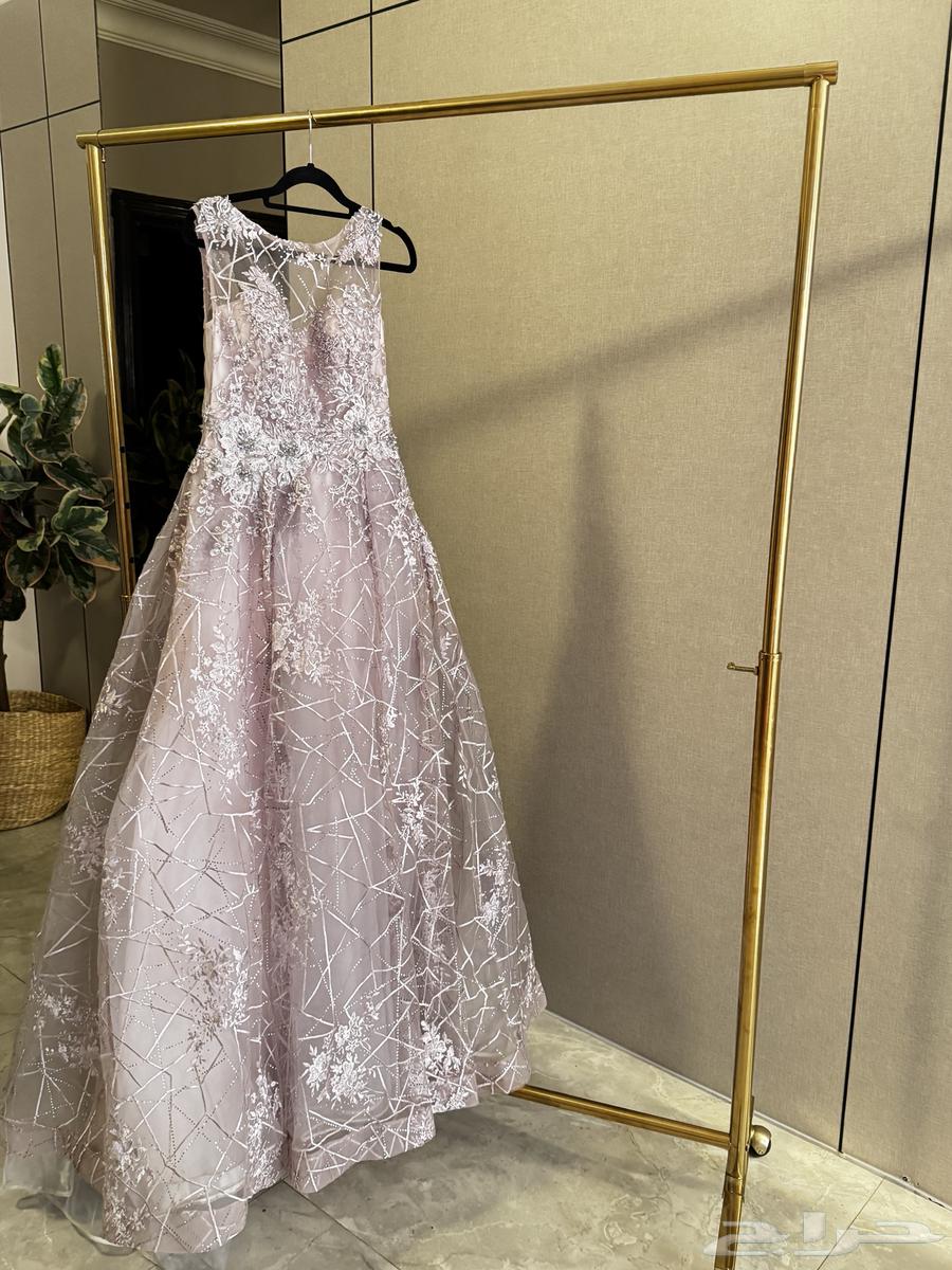 فساتين بعضها لم يتم استعمالها وجديده64399202581122114