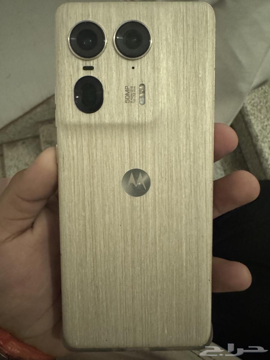 جوال موتورلا ذاكره 1تيرا رام16مع 4زياده64397381272449110