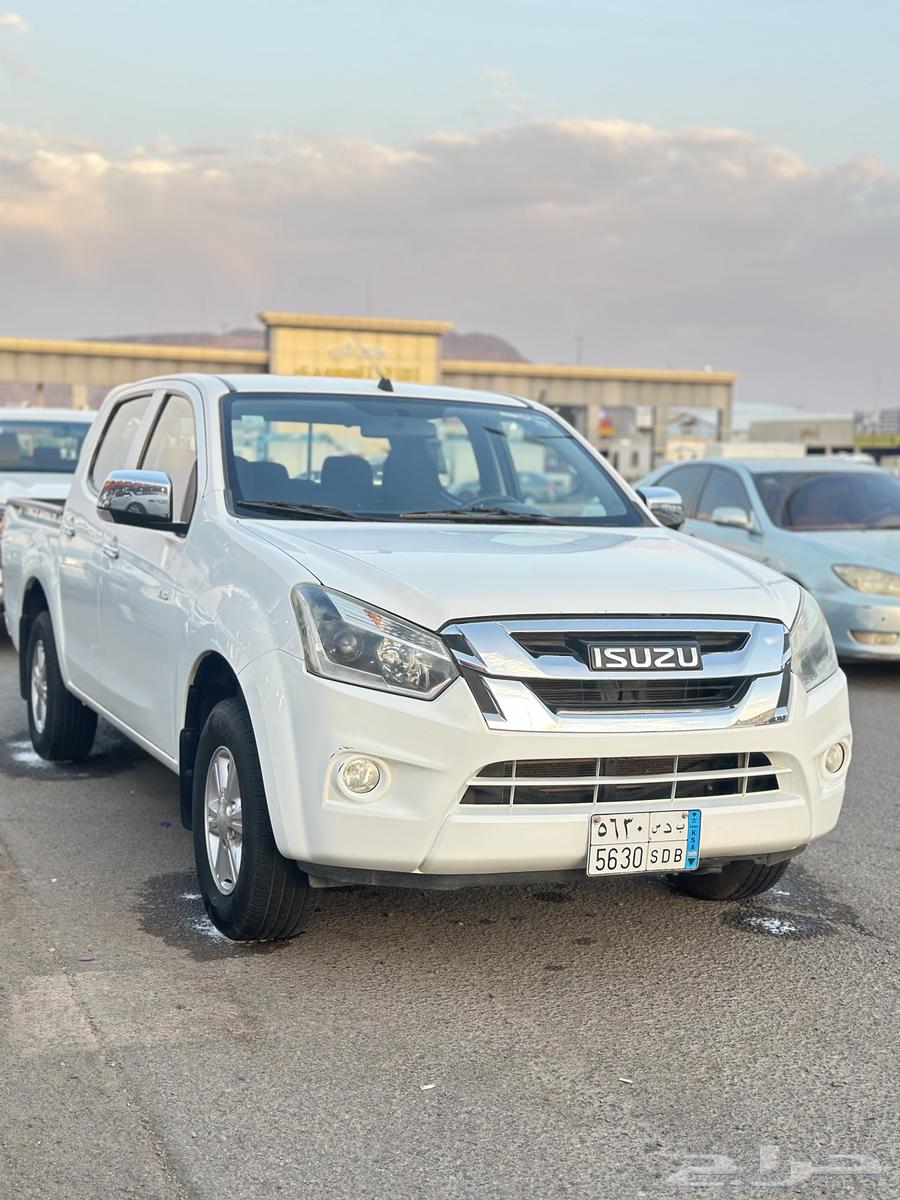 Isuzu D-Max LS Gmaratin Diesel 201664543888222722113