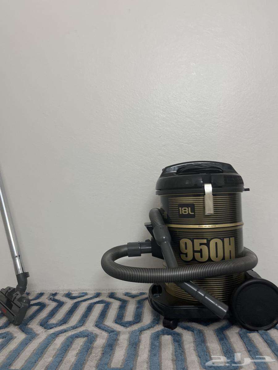 مكنسة هيتاشي نظيفة مالها عندي يومين64400674886787111