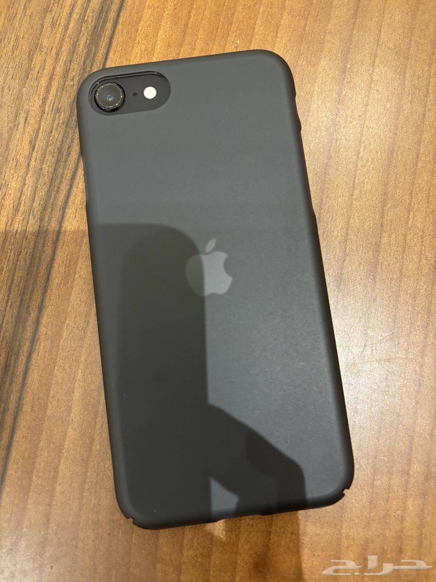 للبيع ايفون SE 202064399549951617110