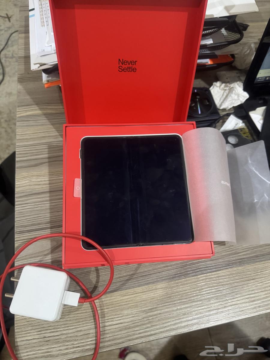 OnePlus Open foldable phone64396185111299113