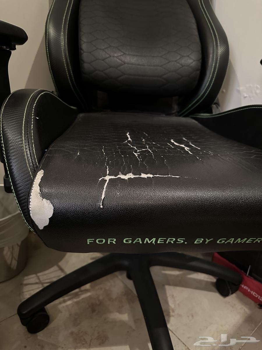 كرسي قيمنق اصلي64401230401538112