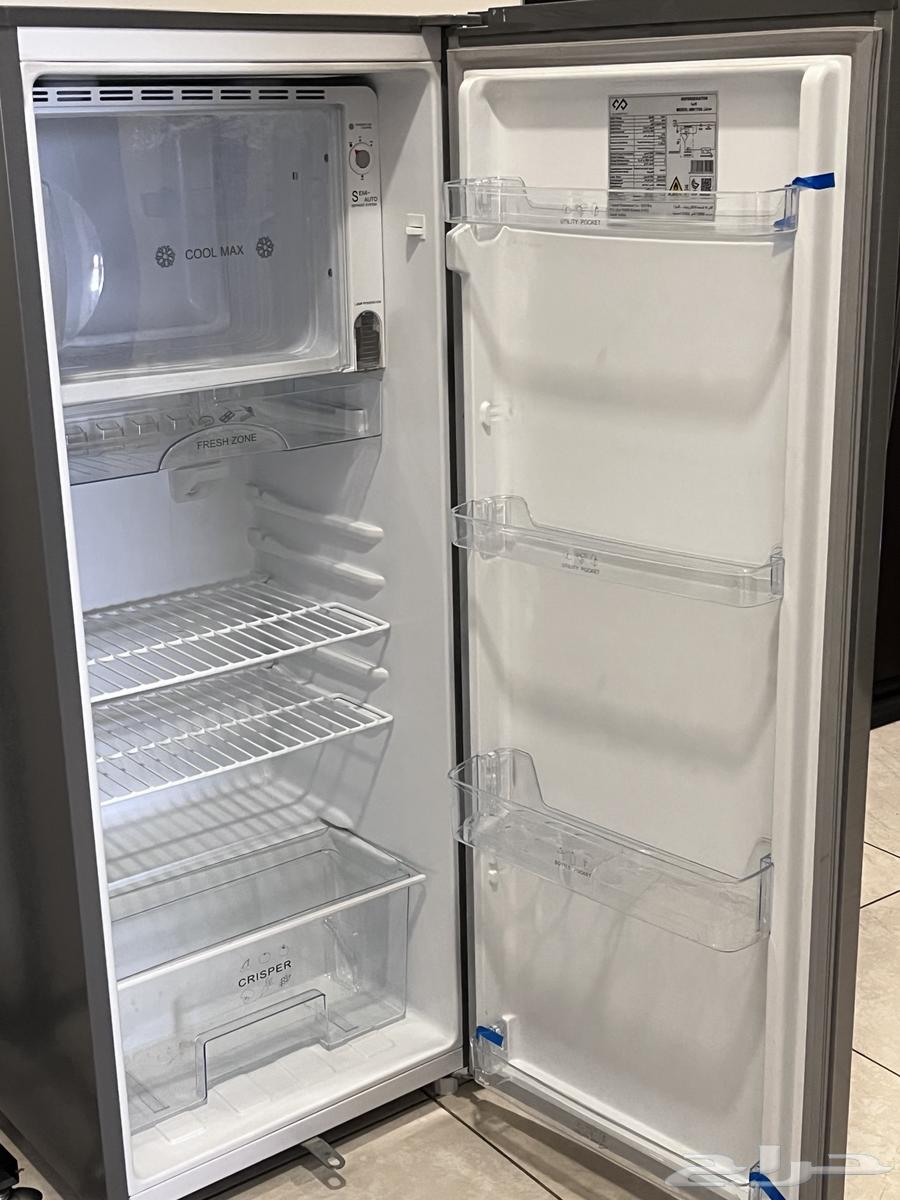 ثلاجة شبه جديدة64399411001731111