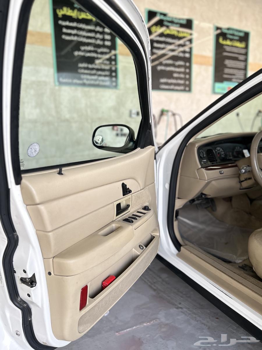 فورد كراون فكتوريا64543860342403113