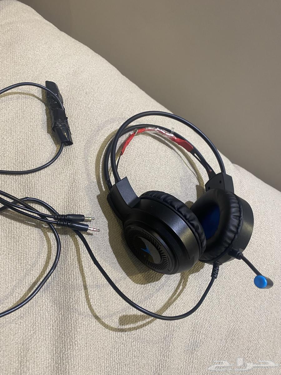 يد سوني فور والسماعه على السوني وعلى البيسي64392608150658110