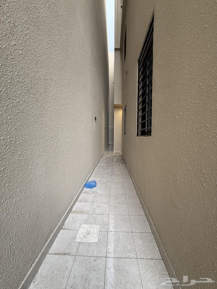 Ground and upper apartments with premium finishing and access to services in Dharah Al-Mousa63614088917633113