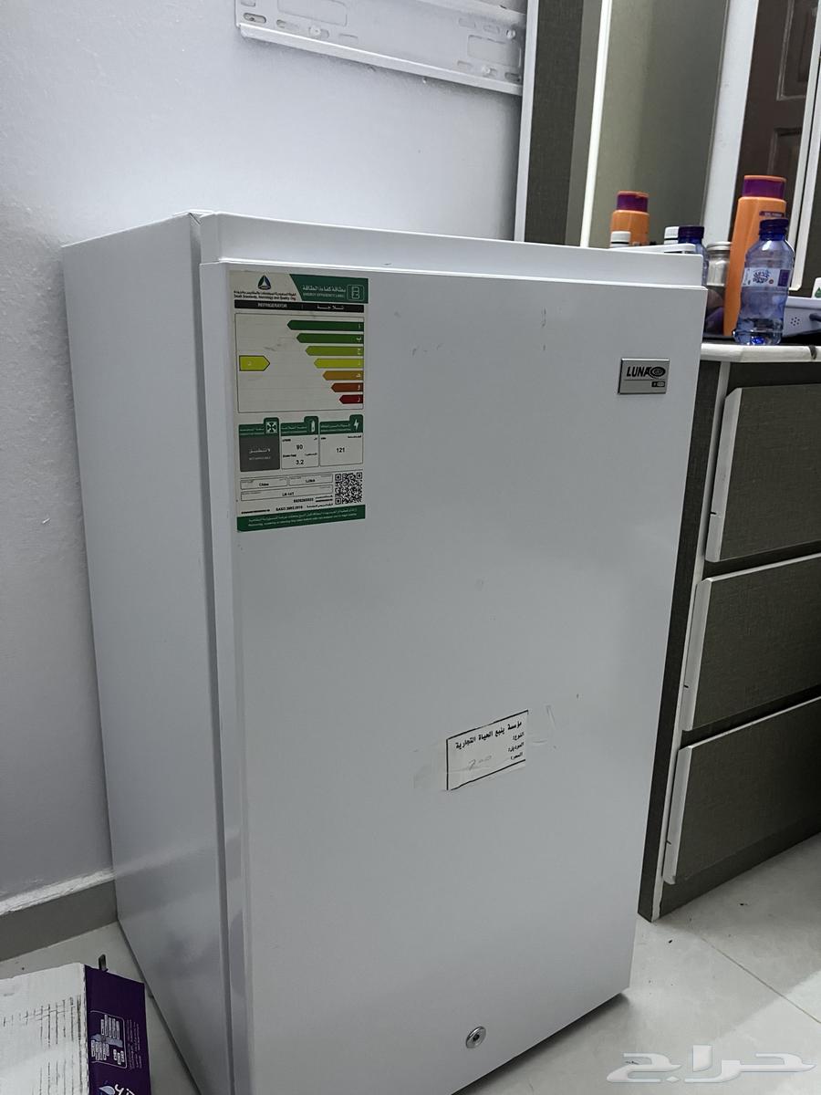 Refrigerator for sale, conditional64397658993793111