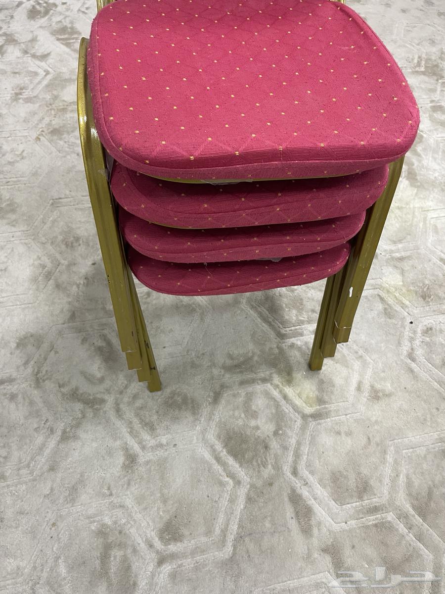 كراسي للبيع مع طاولة مجانا64399216443393110