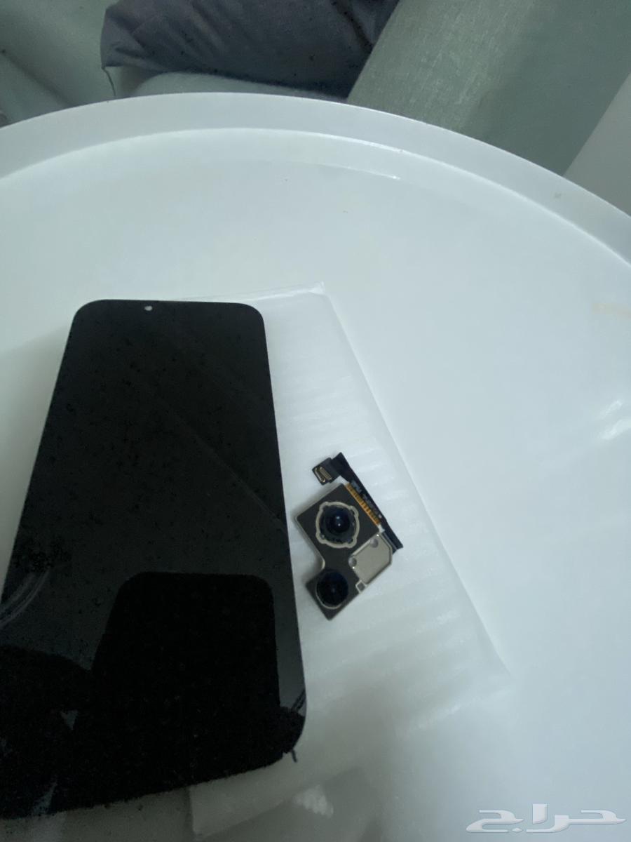 شاشة وكاميرا خلفية آيفون 1364392827147523112