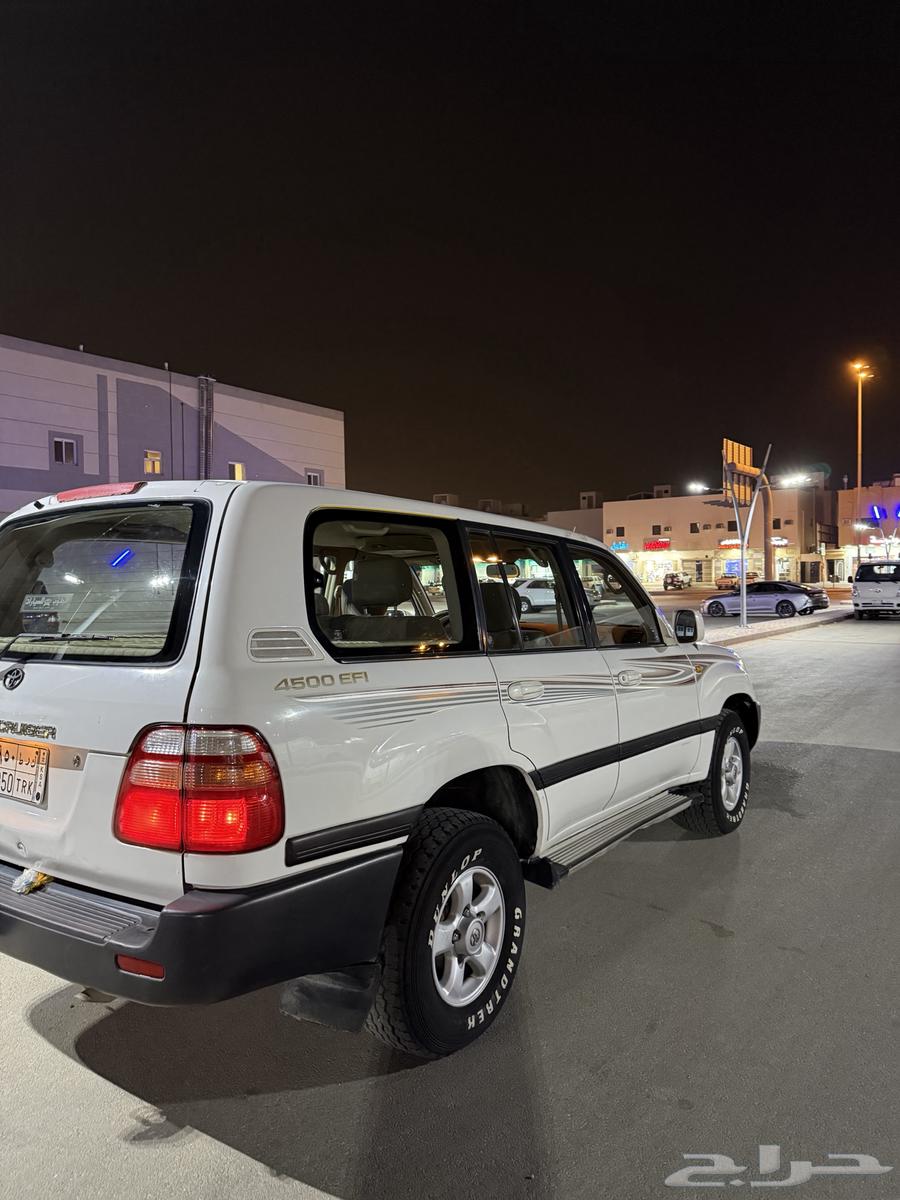 جيب لاند كروزر 200263618079143938113