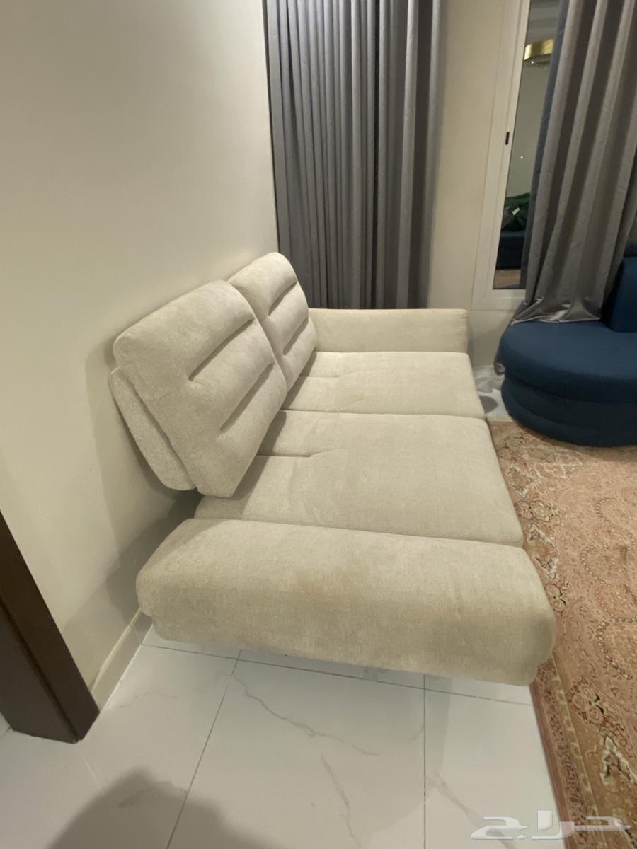 كنبه كبيره تتحول سرير العرض 2 متر بحاله ممتازه64397838835714112