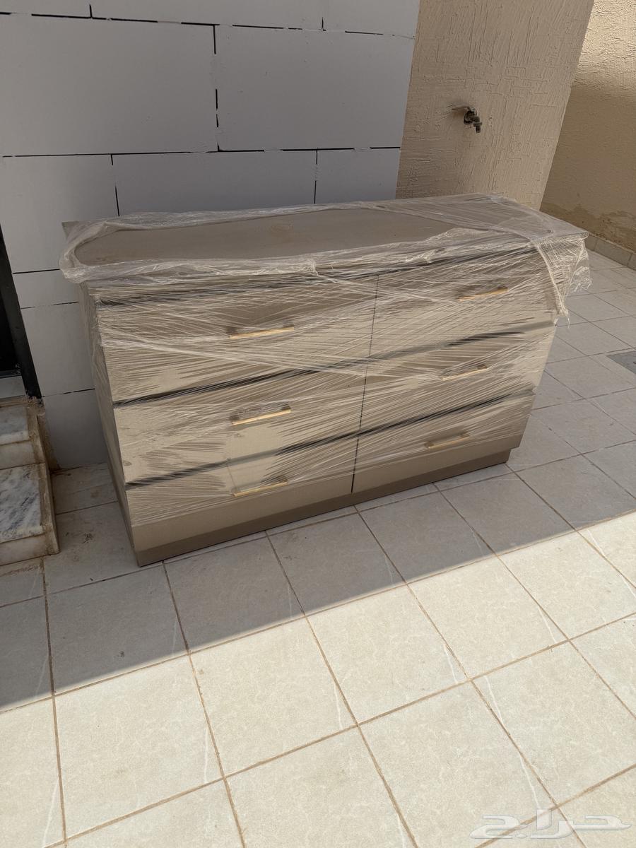 تسريحه مع مرايتها جديده64397214200577110