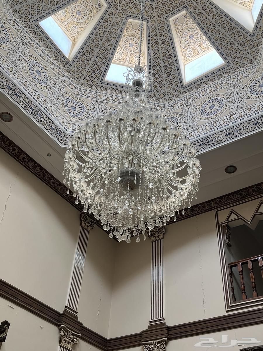 ثريا كبير64399078090626114