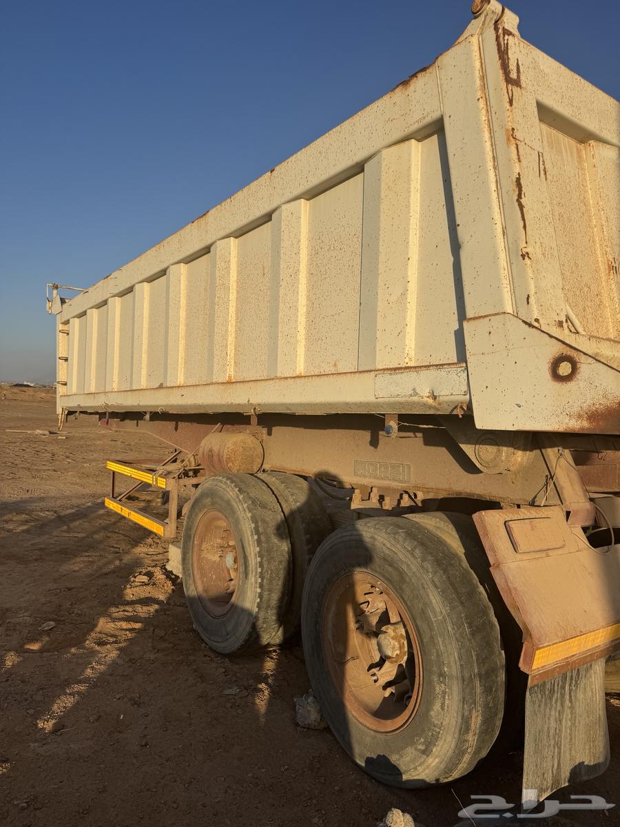 صندوق قلاب تريلا64545870260354112