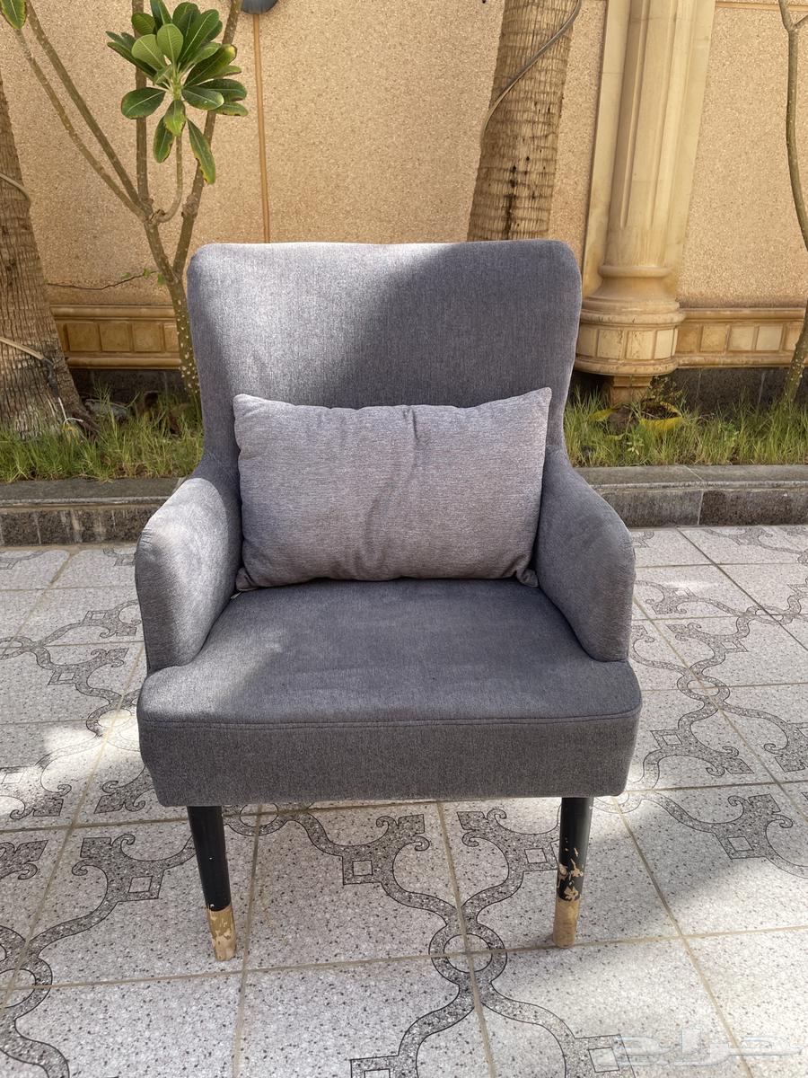 12 كرسي بحالة ممتازة بتصميم مريح وجودة تدوم معك64396226864769111