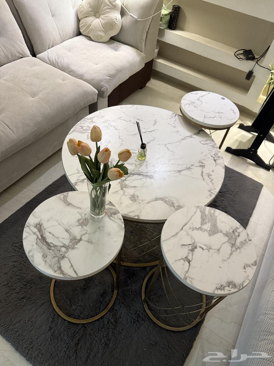 Living room set with serving tables and a dining table with 4 glass chairs64400384344962111