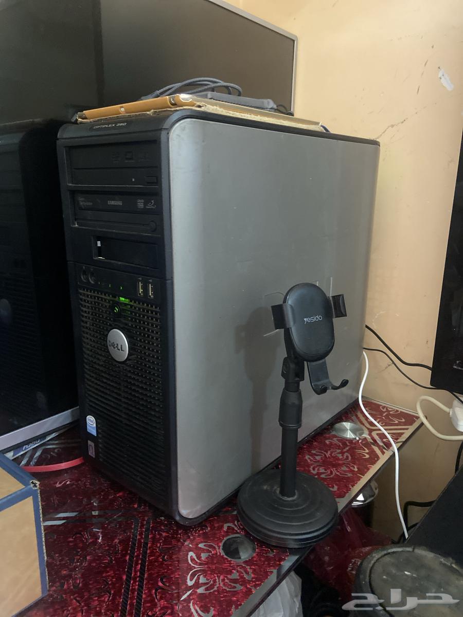 كمبيوتر مكتبي مع مكتب وشاشه 55 بوصه للبيع64398575890433110