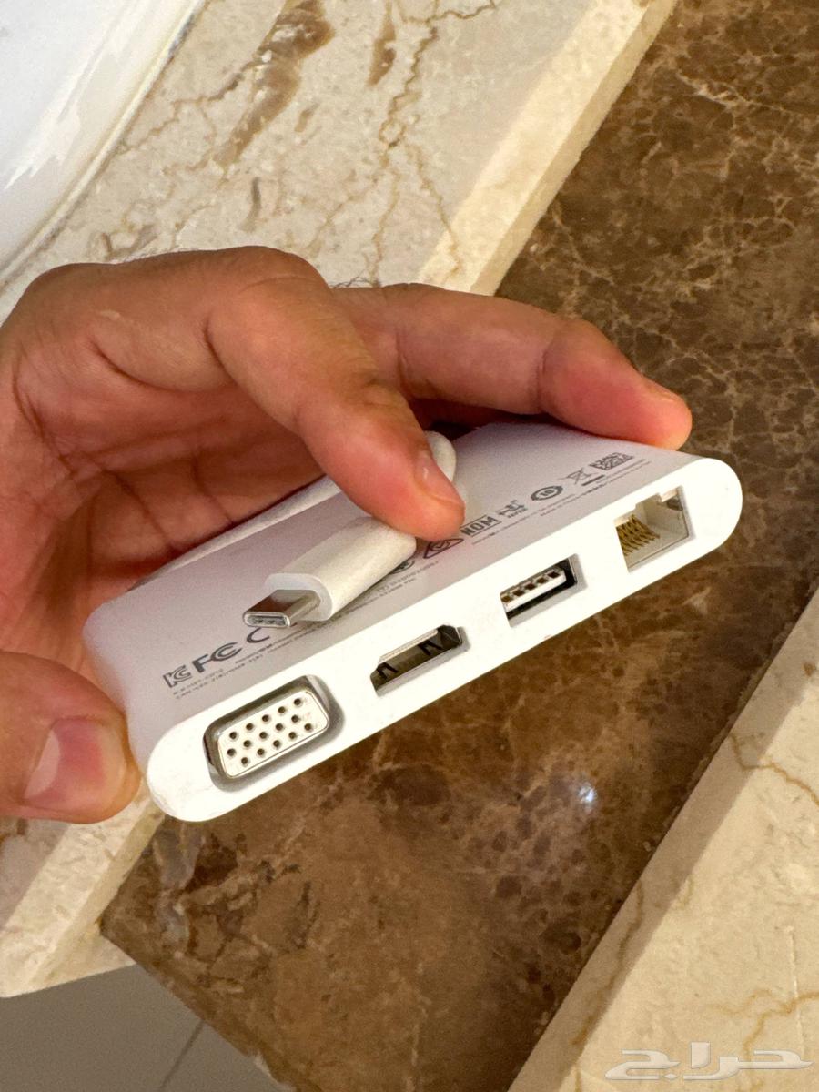 A device connection piece64396102518658110