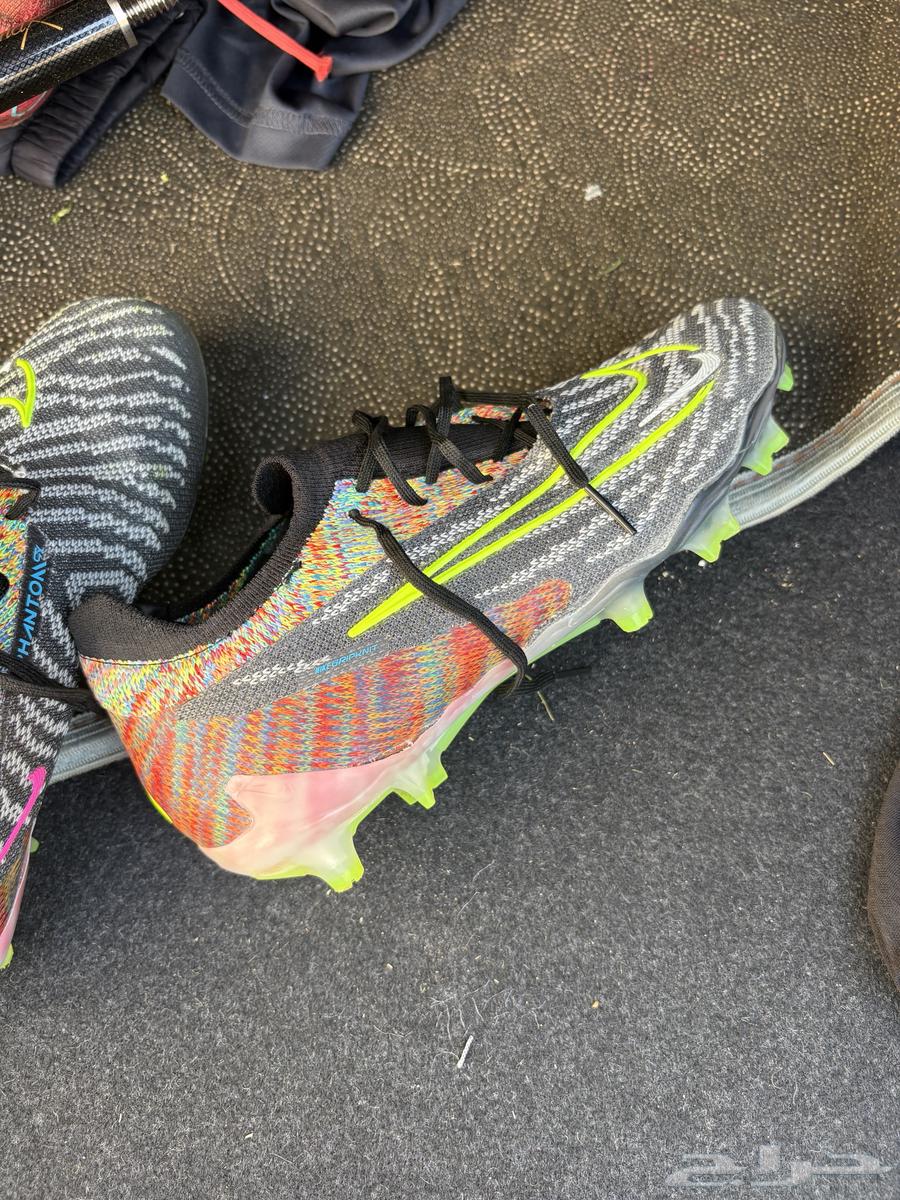 Nike boot size 39 worn three times, and the boot is big for me64395255048066114