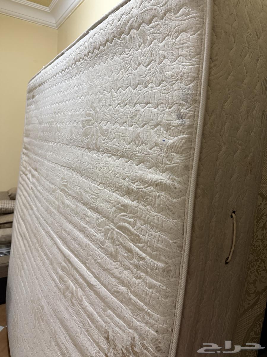 مرتبة وانبوبة غاز للبيع64400439425921111