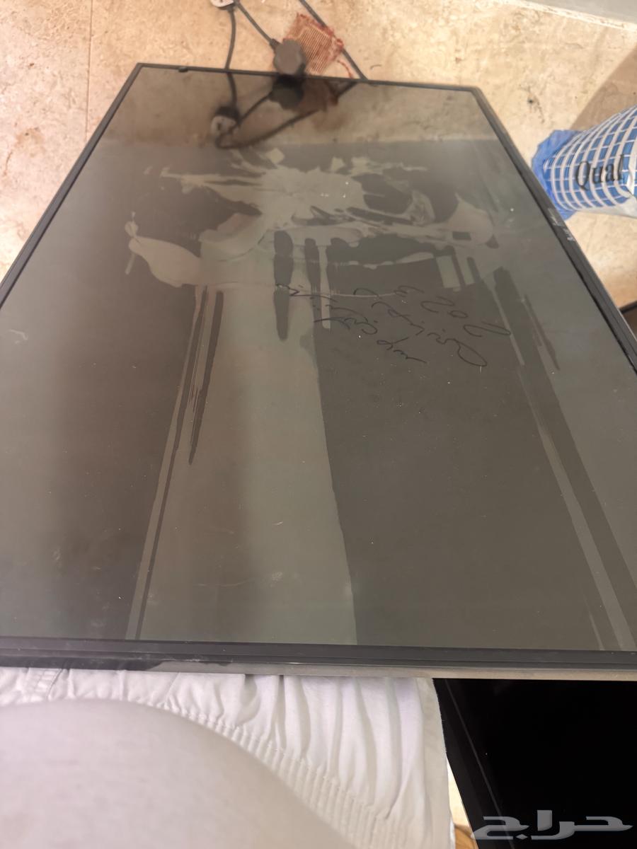 Broken screens for sale, two different sizes 55 and 4064401133266819111