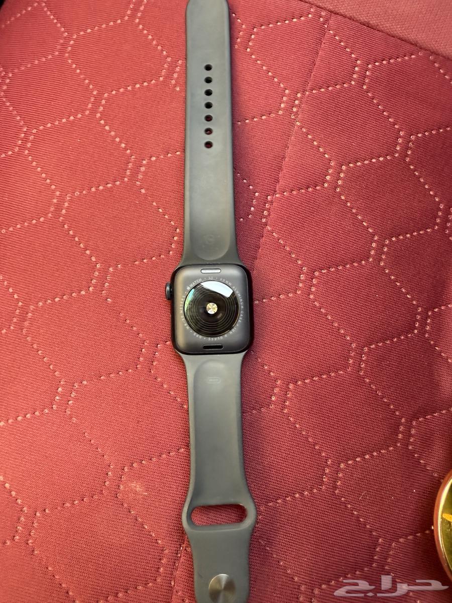 ساعه ابل للبيع64398981008385110