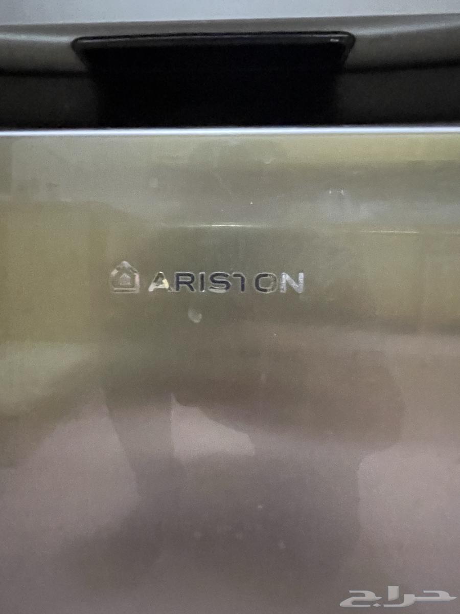 غسالة أواني ارستون نظيفة جدا واستخدام شخصي مالك اول64396950025473111