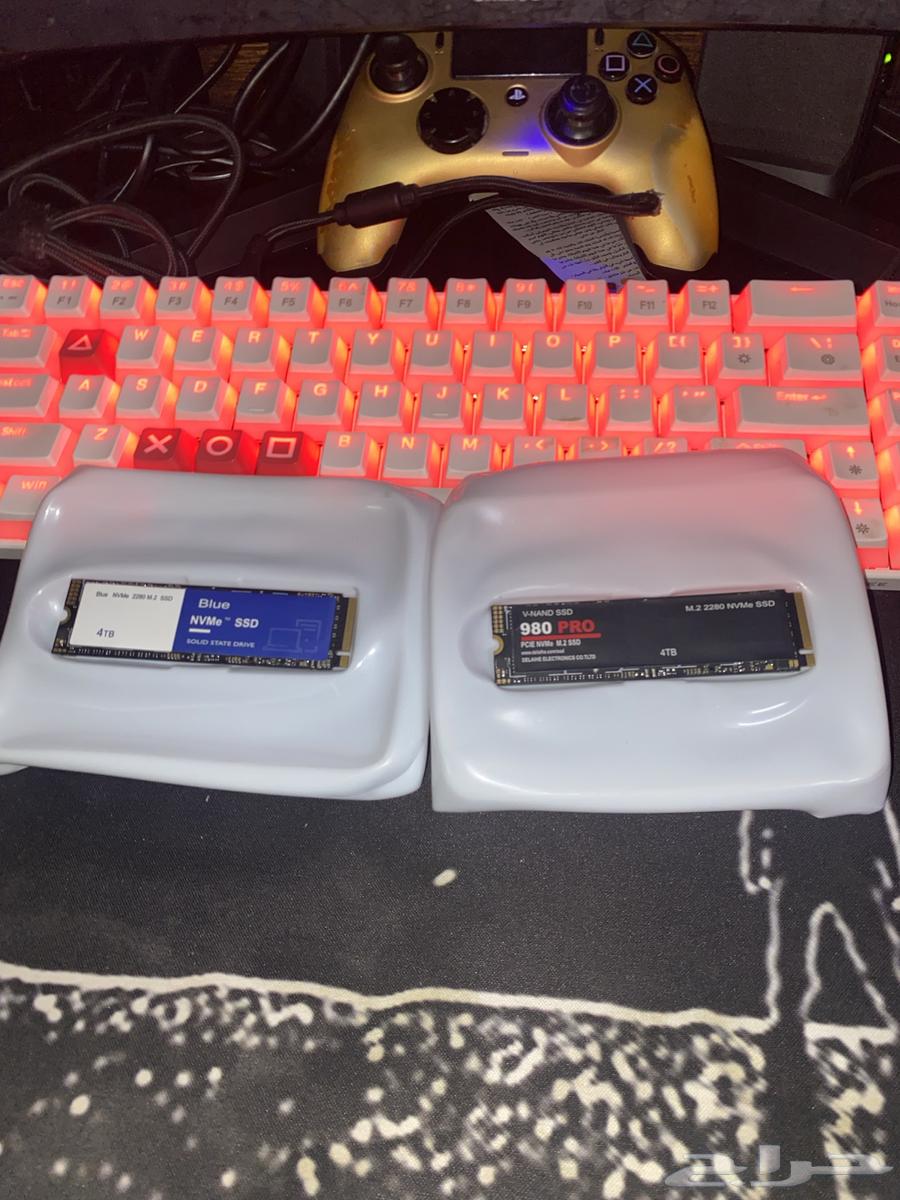 للبيع SSD M.2 4T64393376245761110