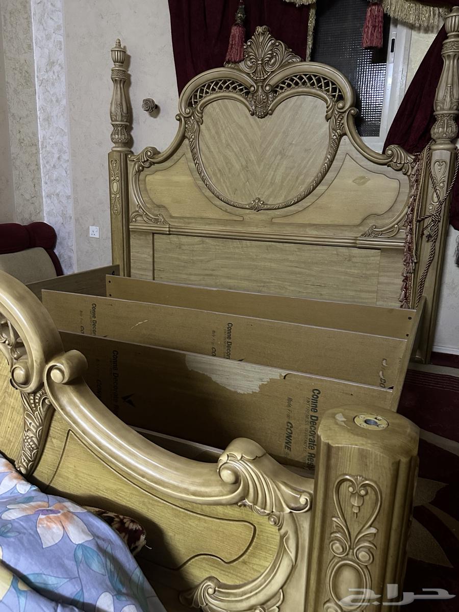 غرفه نوم مستعمله صيني يوجد درج مكسور64398103435779110