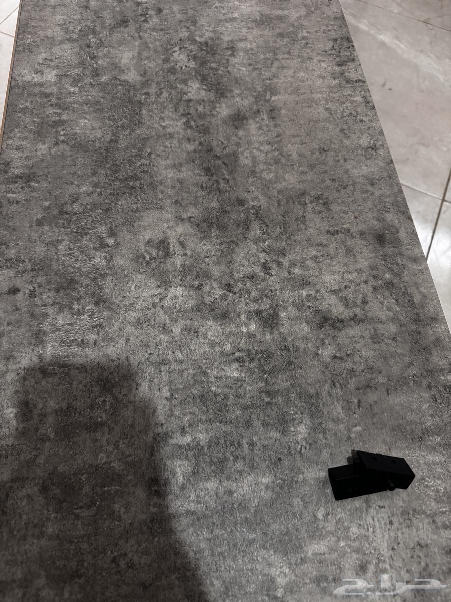 1.6-meter table in very good condition64396491748482111