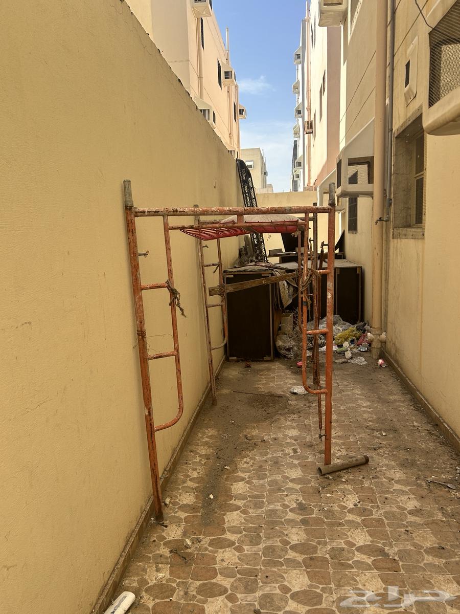 سكراب وخردوات خشب وحديد64396365341697112