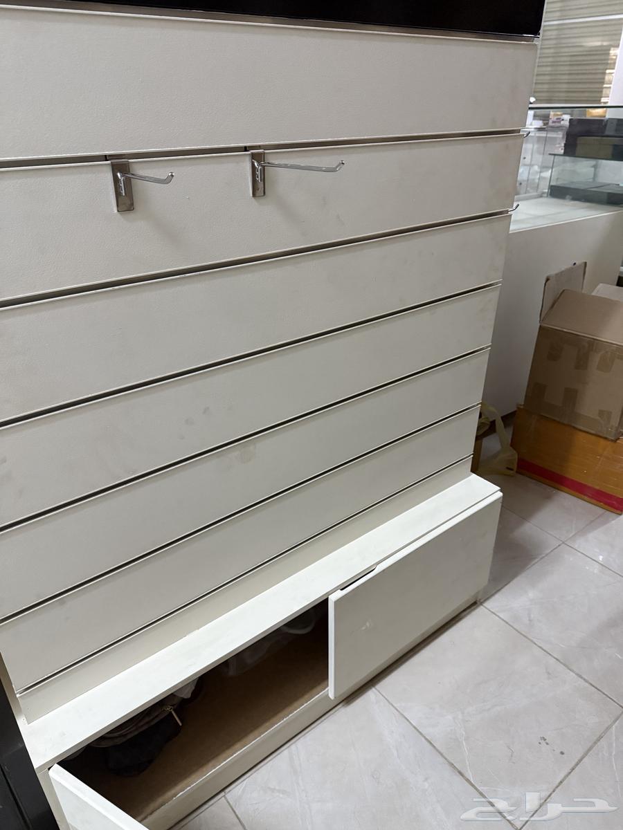 Original makeup stand from the brand for sale63614085872514114