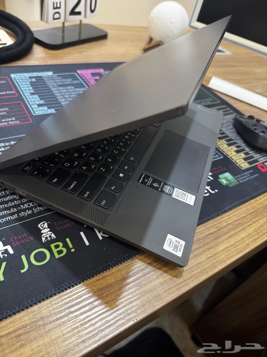 لابتوب lenovo للبيع مع الشاحن64400855322241113