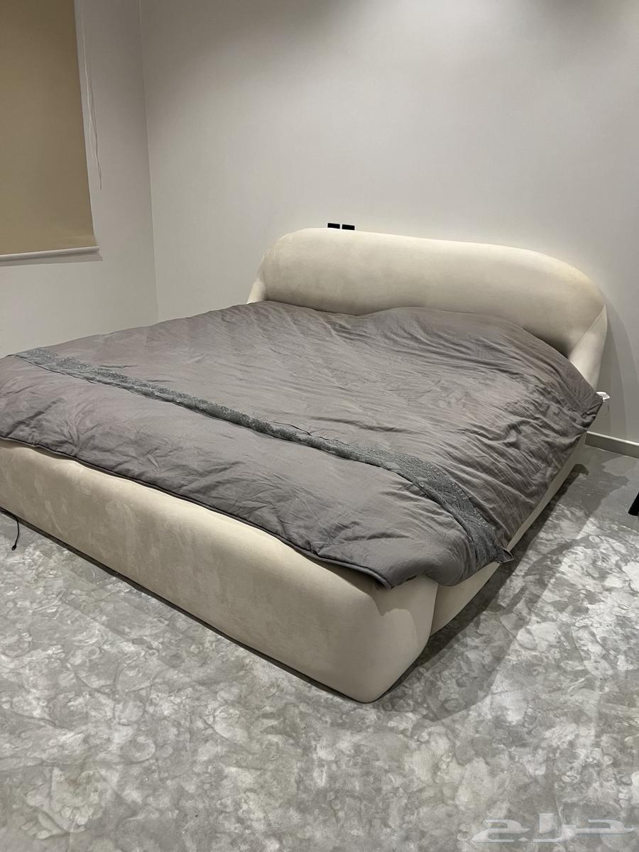 سرير للبيع شامل المرتبه والمرتبه جودتها عالية جدا وممتازه64398743883137110