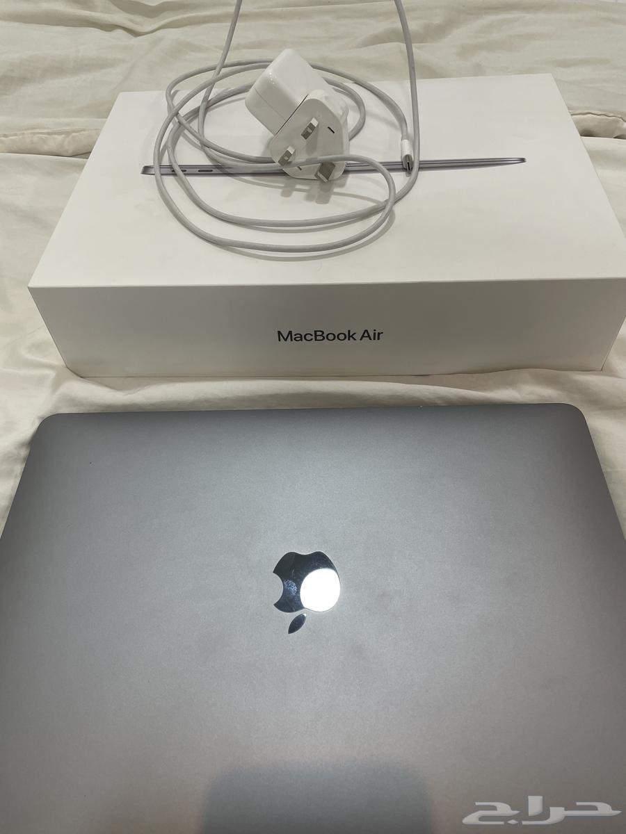 MacBook Air M163619262555266112
