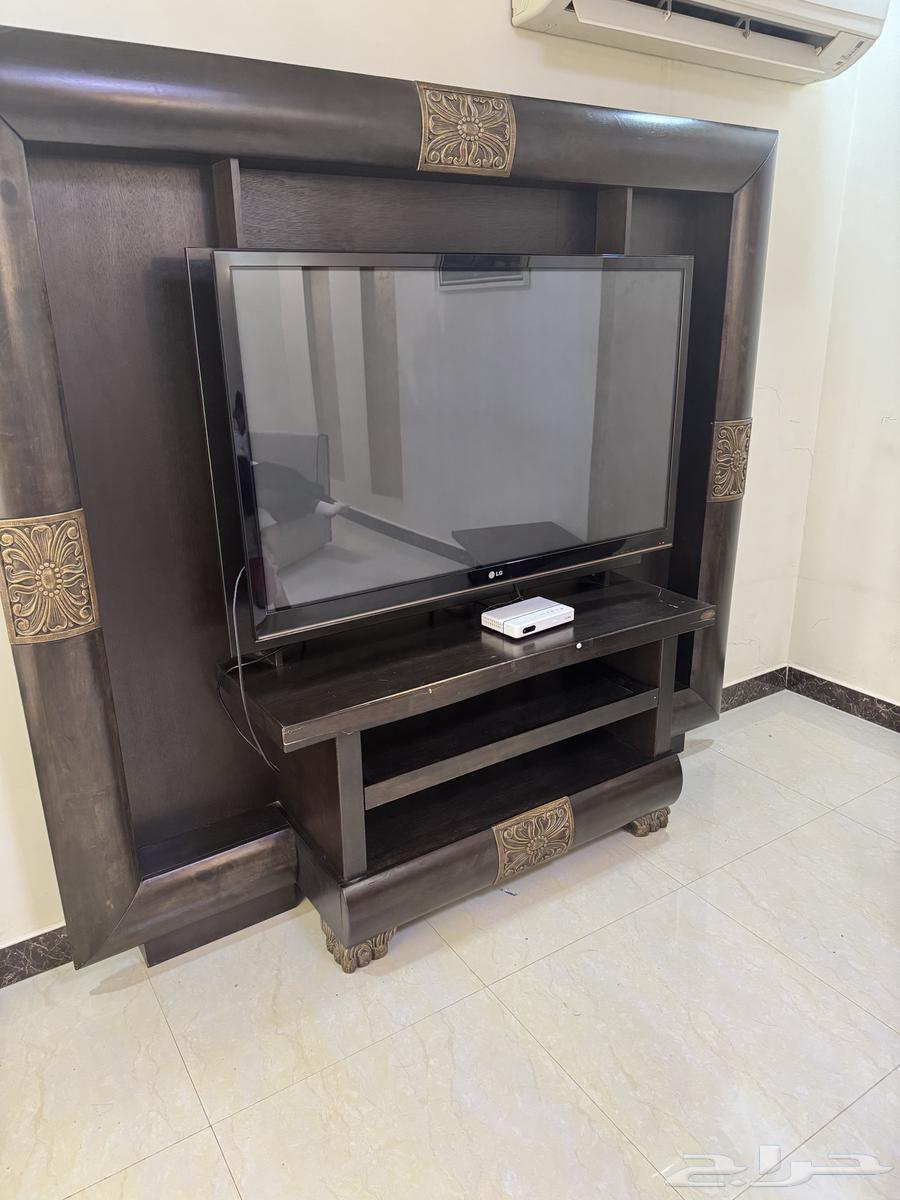 تلفزيون ال جي مع طاولة64397284129539110